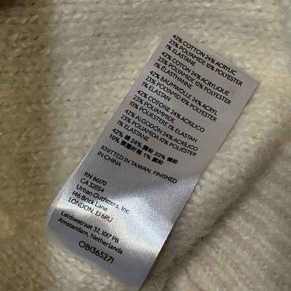 ✨HP✨ ANTHRO CARDIGAN SWEATER (M) - Picture 15 of 17